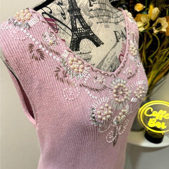 Lauren Michelle Pink metallic threading, Beading, & sequenced Fitted Top size XL - Picture 2 of 9